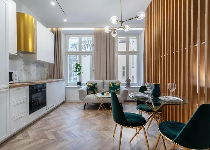 Golden Circles Διαμέρισμα *